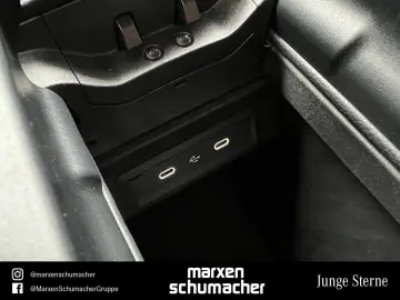 MERCEDES-BENZ EQB 300 4M Electric