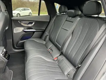 MERCEDES-BENZ EQE 300 SUV