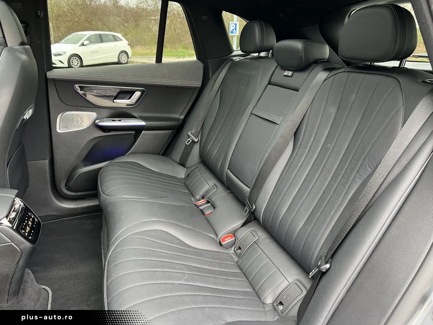 MERCEDES-BENZ EQE 300 SUV