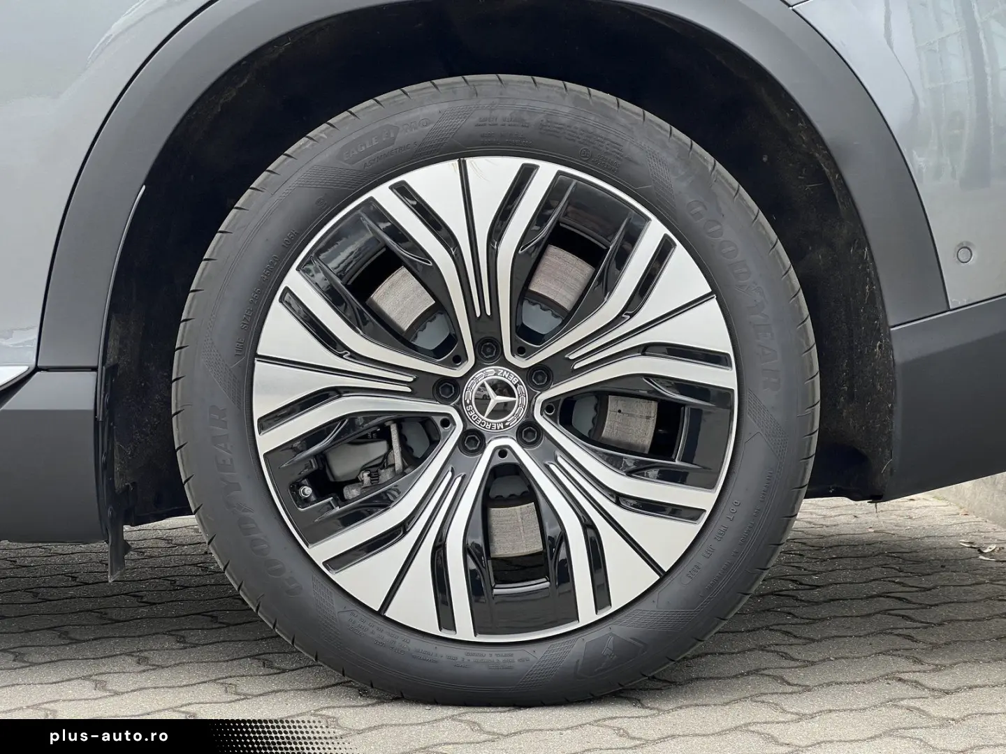 MERCEDES-BENZ EQE 300 SUV