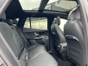 MERCEDES-BENZ EQE 300 SUV