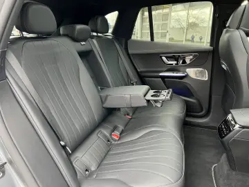 MERCEDES-BENZ EQE 300 SUV