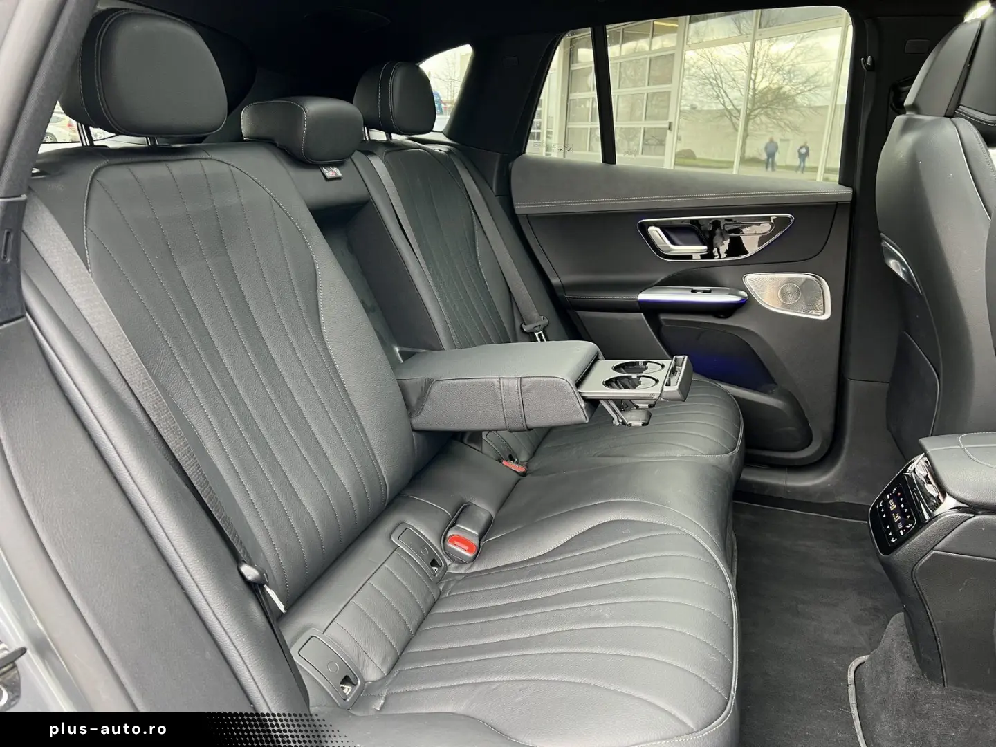 MERCEDES-BENZ EQE 300 SUV