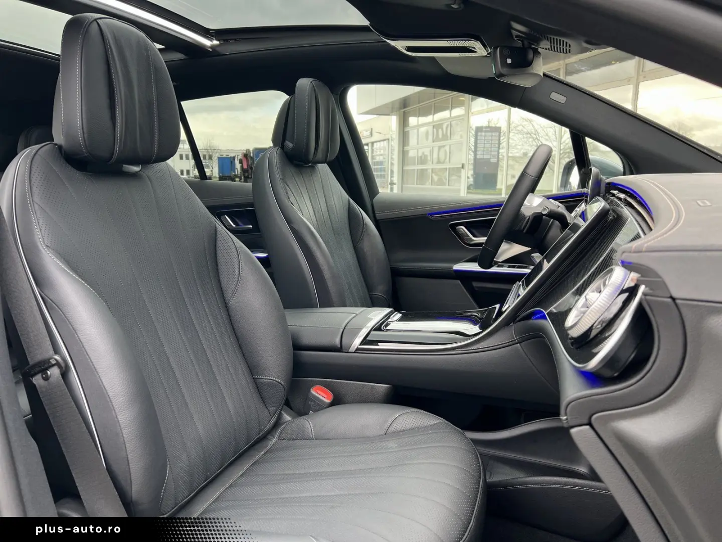 MERCEDES-BENZ EQE 300 SUV