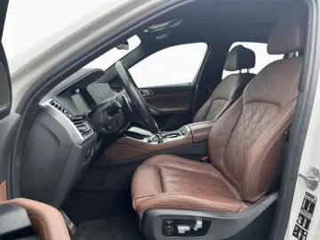 BMW X6 xDr30d M Sport PANO Laser HUD H K DaPro PA