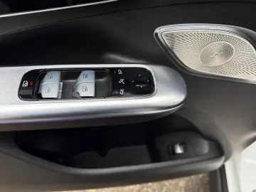 MERCEDES-BENZ EQE 350 4M SUV Electric