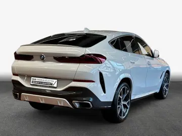 BMW X6 xDrive40d  AHK  MSportpaket  Panoramadach