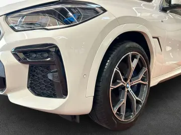 BMW X6 xDrive40d  AHK  MSportpaket  Panoramadach