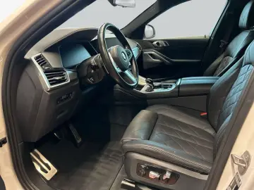 BMW X6 xDrive40d  AHK  MSportpaket  Panoramadach