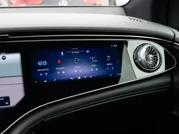 MERCEDES-BENZ EQE 350 4M SUV AMG Line