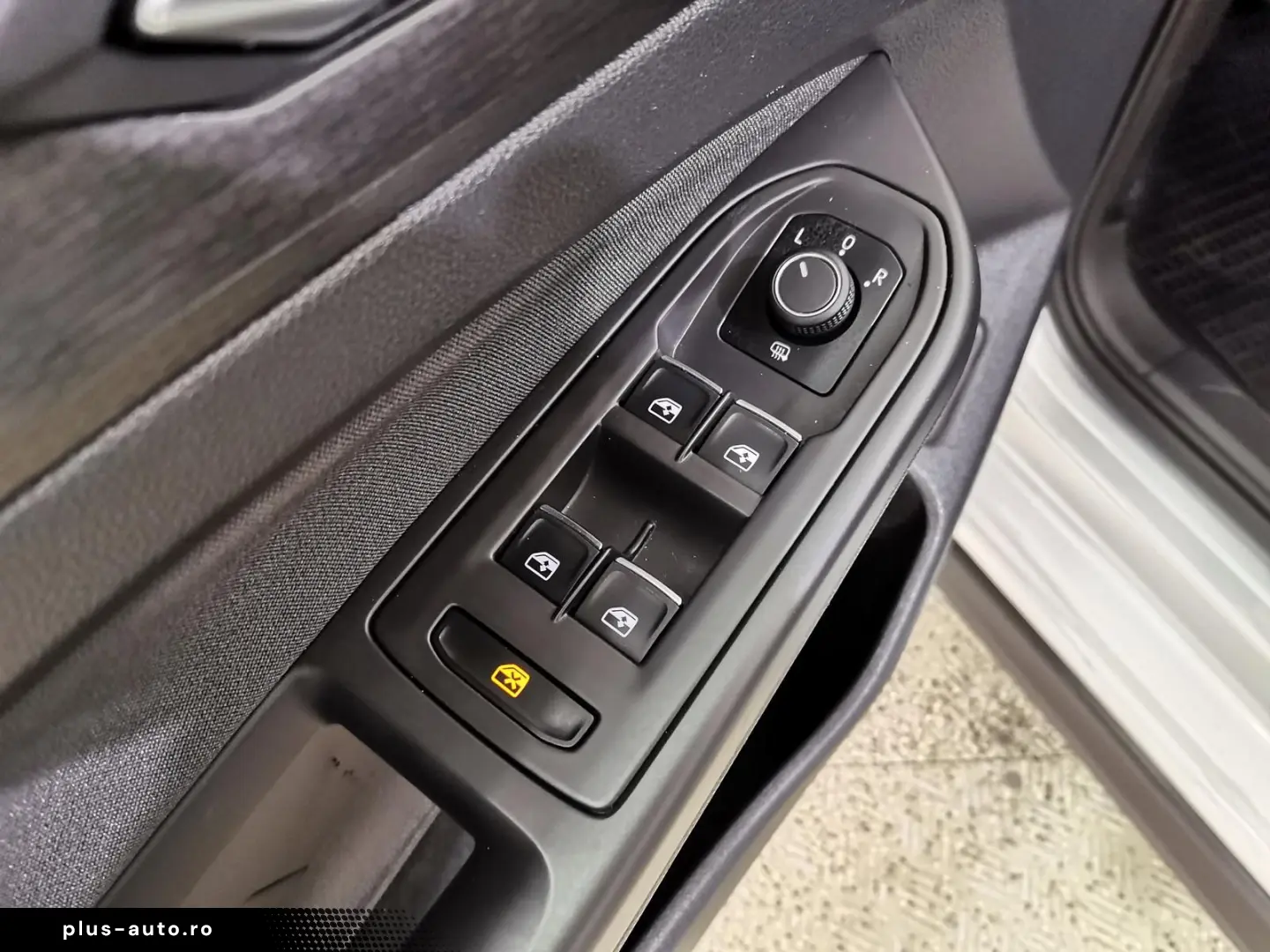 VW Golf 1.4 TSI DSG GTE eHybrid LED Navi Standhzg.