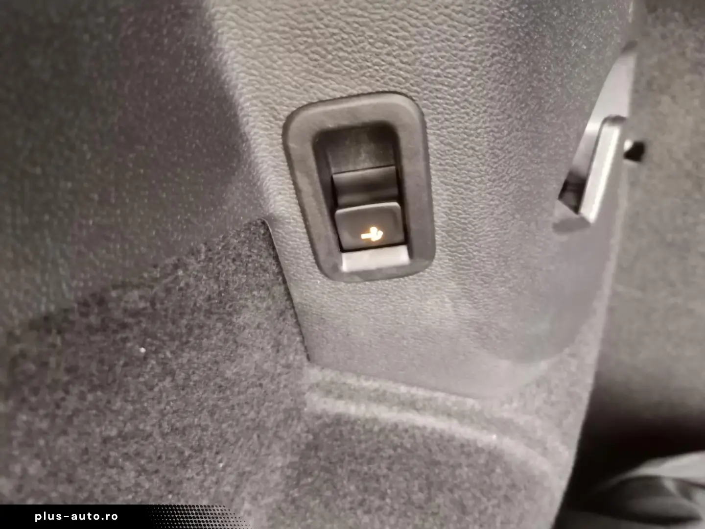 VW Golf 1.4 TSI DSG GTE eHybrid LED Navi Standhzg.