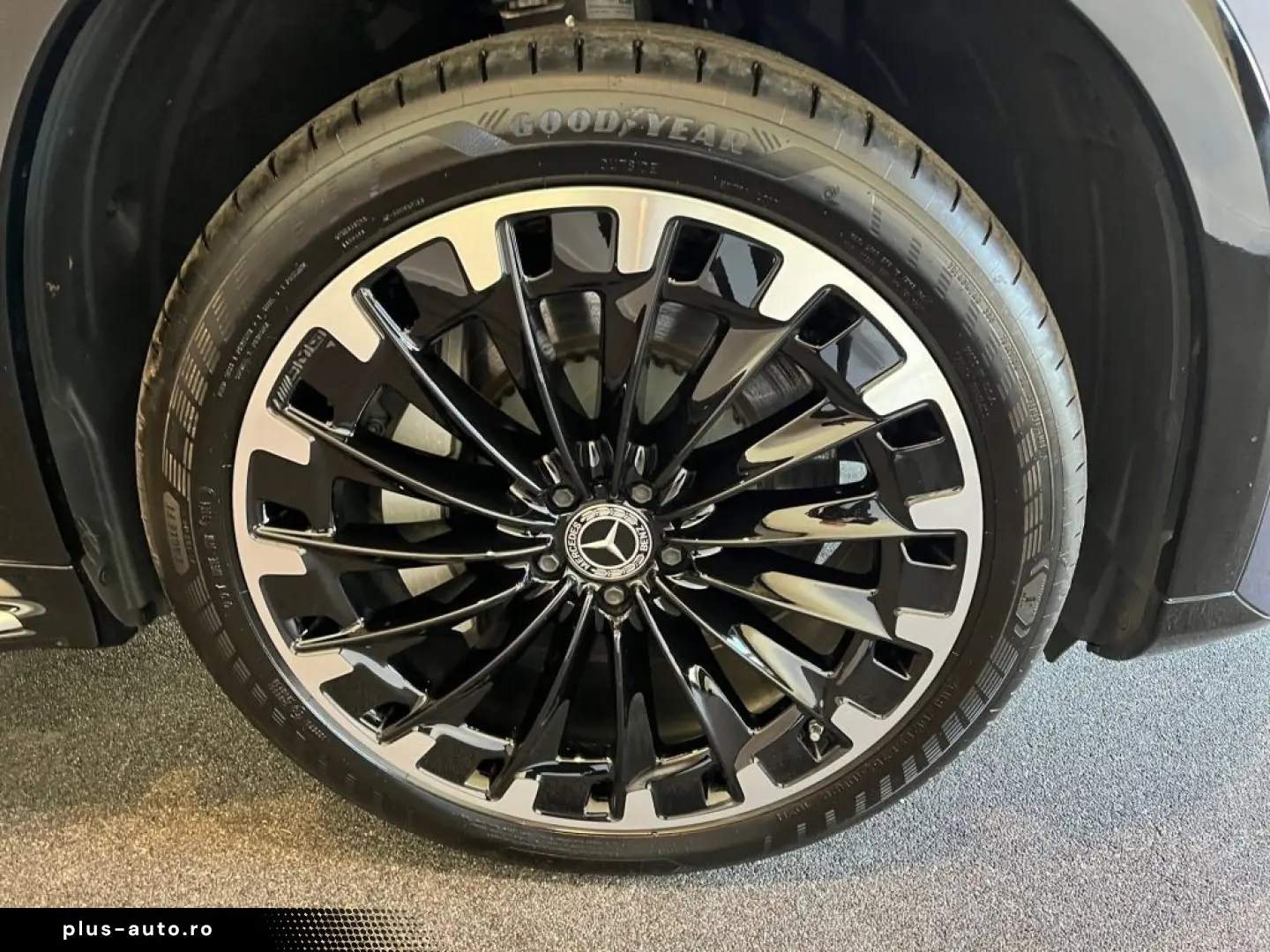 MERCEDES-BENZ EQS 450 4M SUV AMG