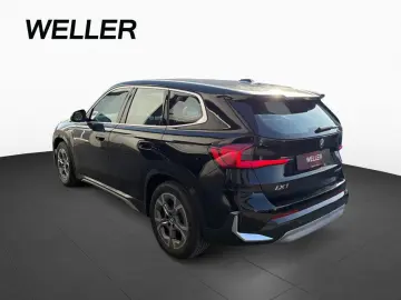 BMW iX1 xDrive 30 X Line