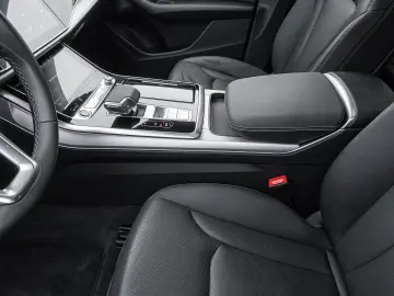 AUDI Q8 50 TD S line quattro S tronic KLIMA PANO