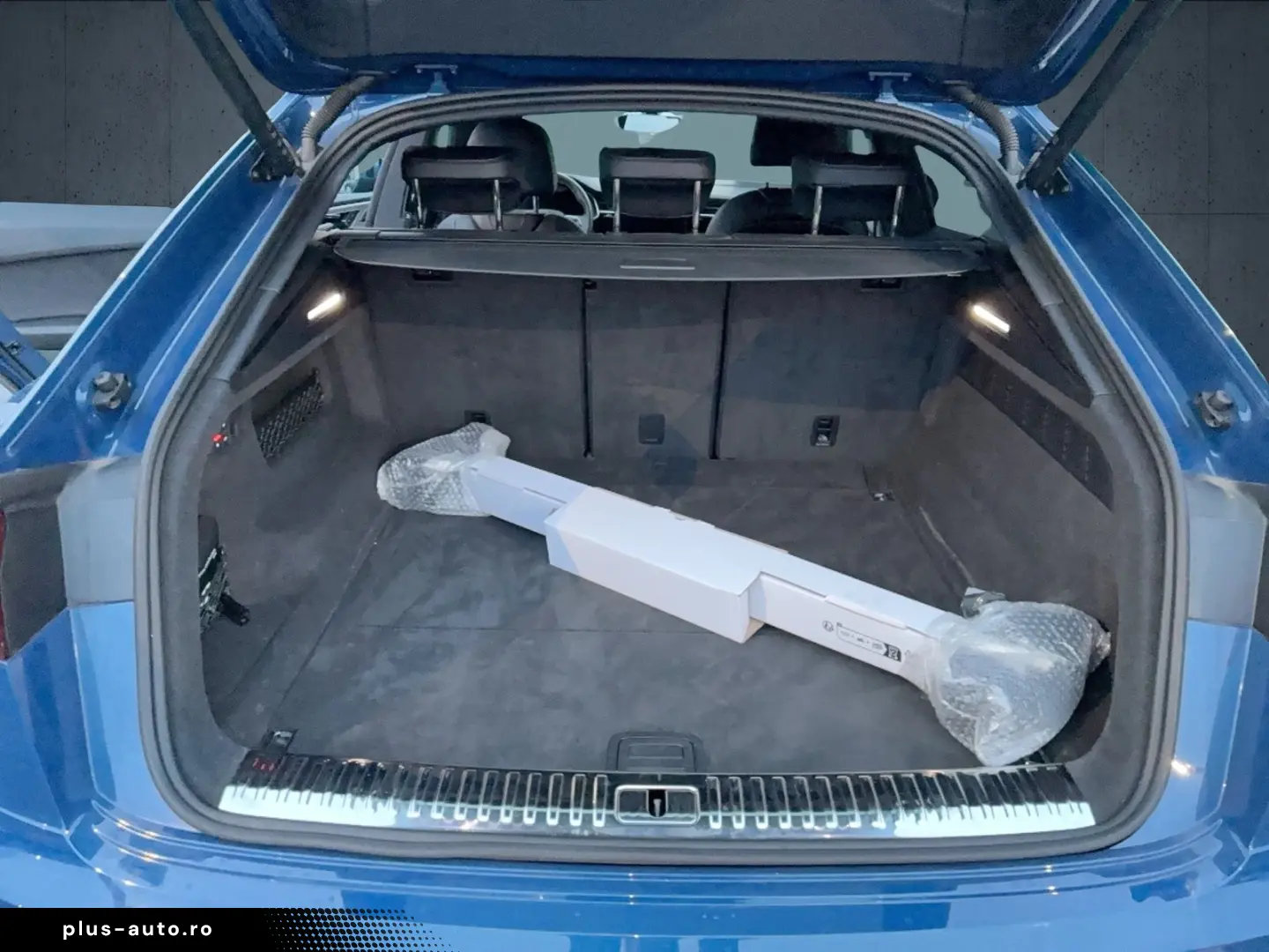 AUDI Q8 SUV 50 TDI qu. tiptr. Luft PANO AHK 22 HUD