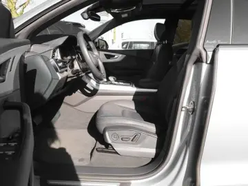 AUDI Q8 50 TDI quattro Pano HD Matrix LED AHK HuD ACC