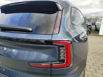 VOLVO EX90 Plus Pure Electric AWD 7