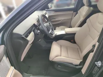 VOLVO EX90 Plus Pure Electric AWD 7