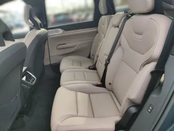 VOLVO EX90 Plus Pure Electric AWD 7