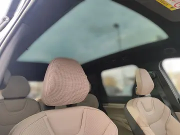 VOLVO EX90 Plus Pure Electric AWD 7