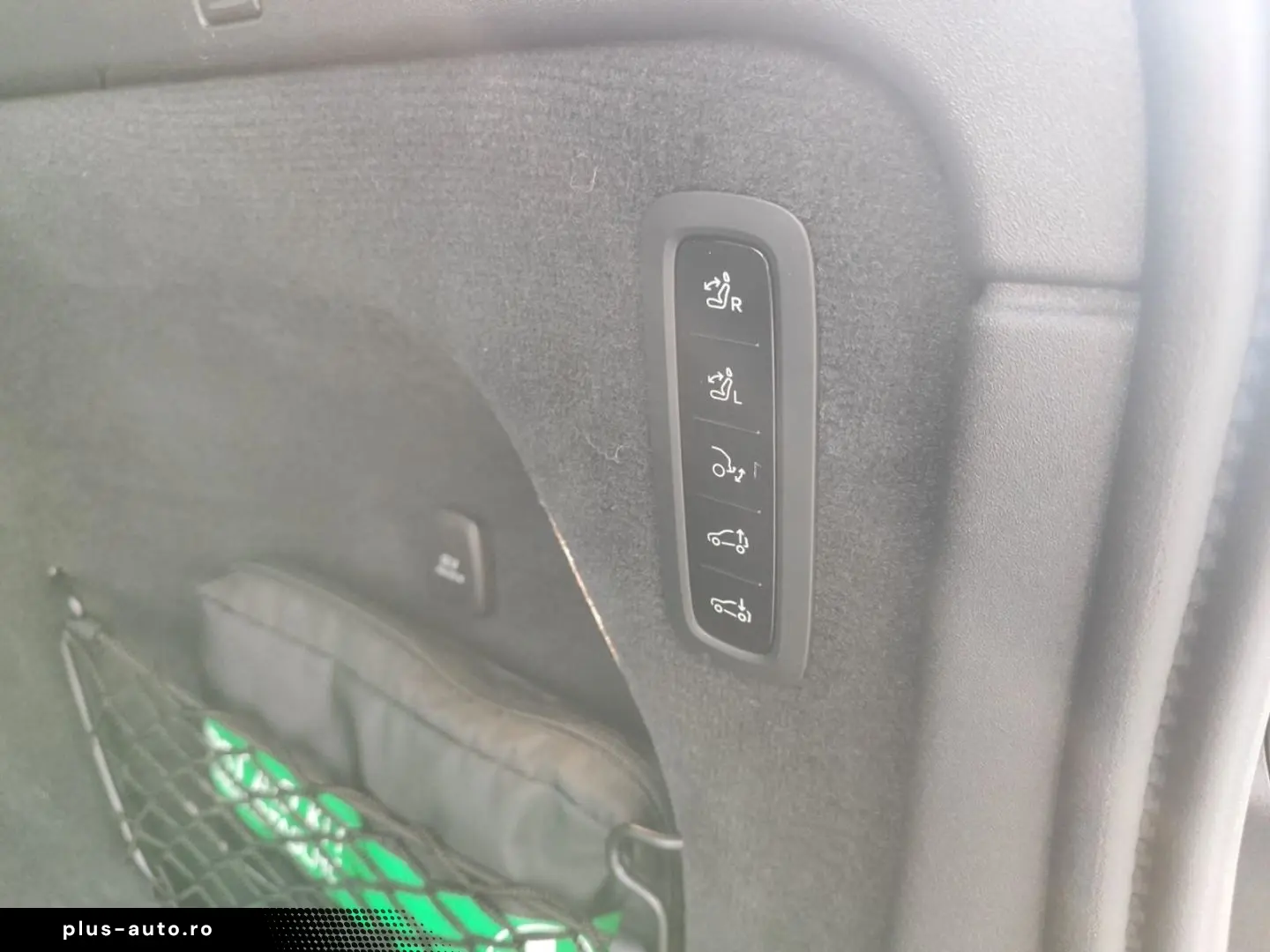 VOLVO EX90 Plus Pure Electric AWD 7