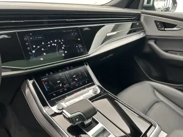AUDI Q8 50 TDI qu tip Air HUD Pano Matrix Virtual Nav