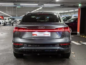 AUDI Q8 Sportback S line e-tron quattro