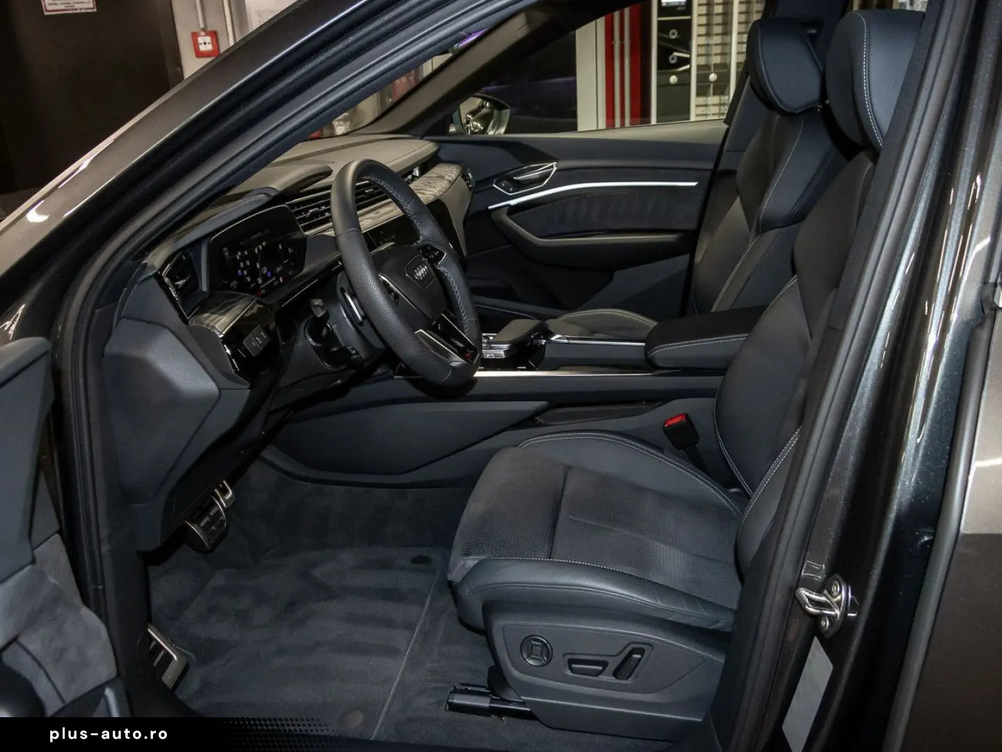 AUDI Q8 Sportback S line e-tron quattro