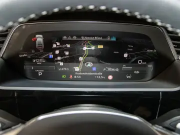 AUDI Q8 Sportback S line e-tron quattro