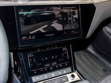 AUDI Q8 Sportback S line e-tron quattro