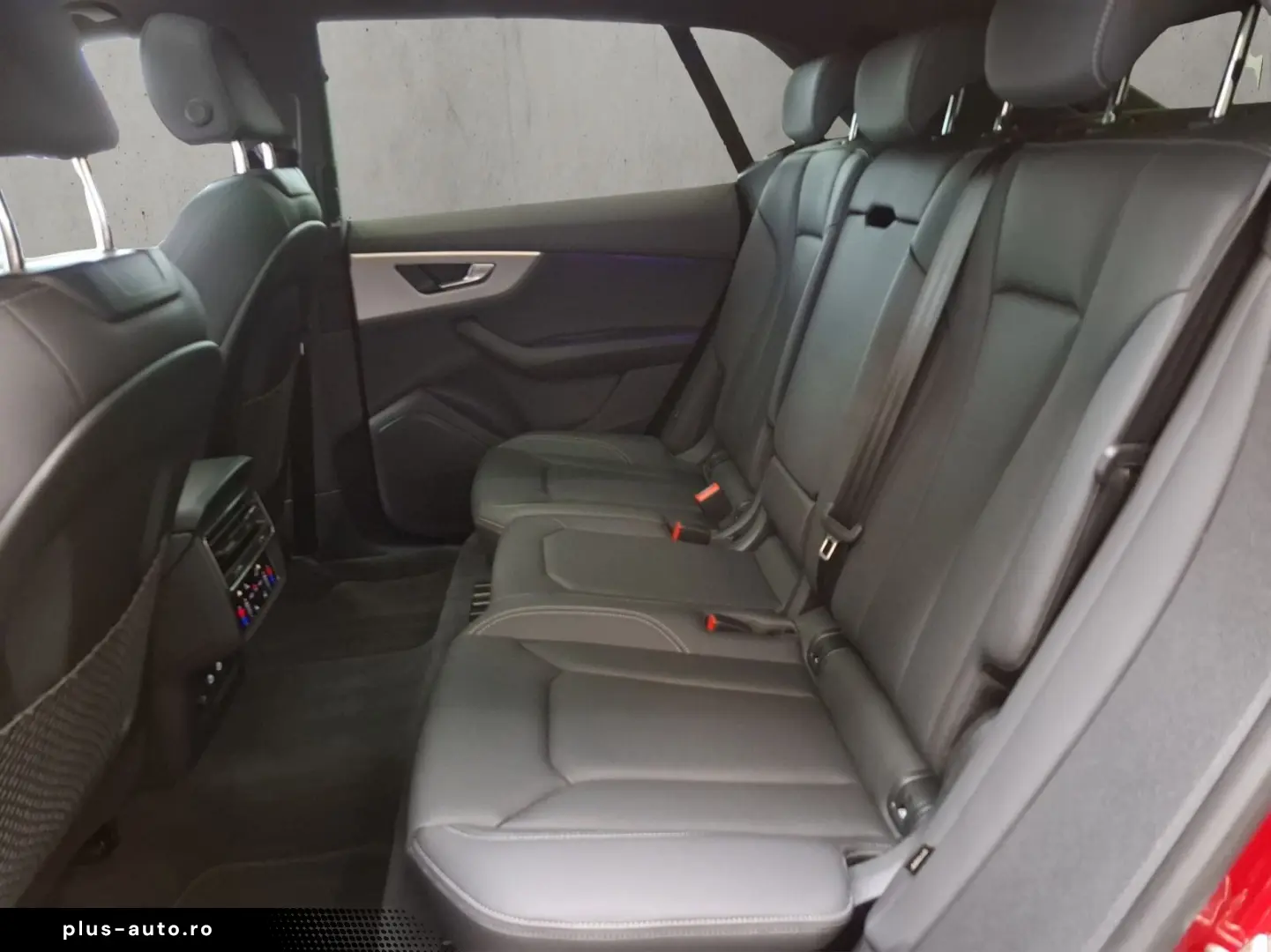 AUDI Q8 SUV 55 TFSI quattro 250(340) kW(PS) tiptronic