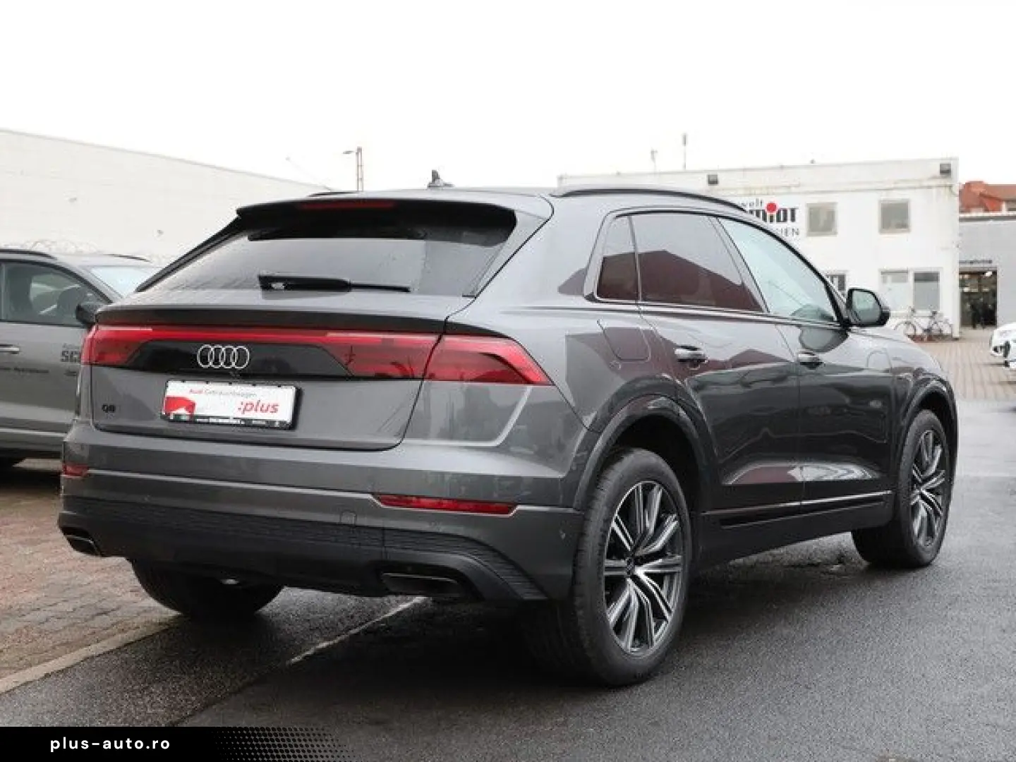 AUDI Q8 45 TDI quattro LM21 Matrix LED AHK HuD Kamera