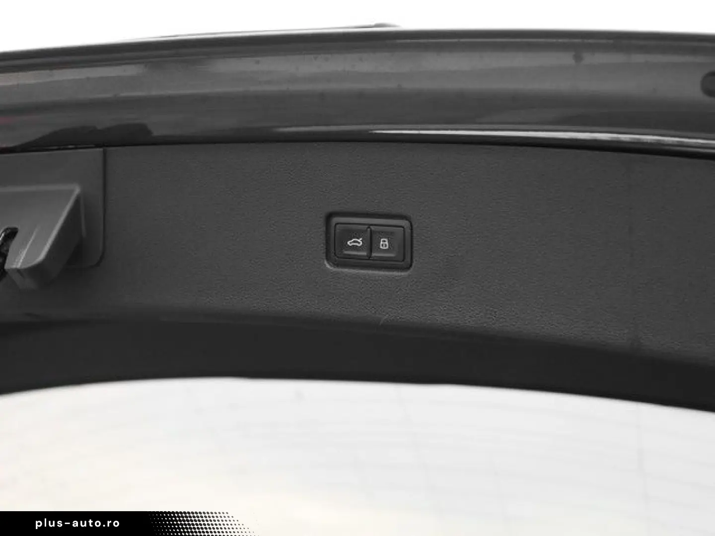 AUDI Q8 45 TDI quattro LM21 Matrix LED AHK HuD Kamera