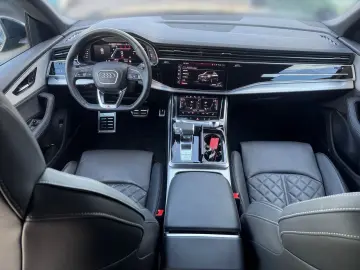 AUDI Q8 quattro  B&O BLACKSTYLE LEDER MATRIX KAMERA