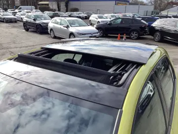 VW Golf GTE PANO AHK SIDE-ASSIST ACC NAVI LED