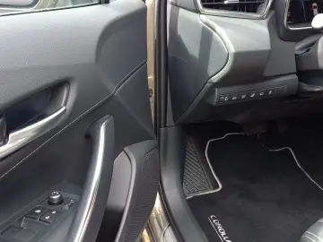 TOYOTA Corolla 2.0 Hybrid Team Deutschland