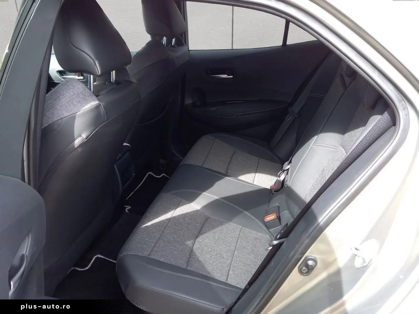 TOYOTA Corolla 2.0 Hybrid Team Deutschland