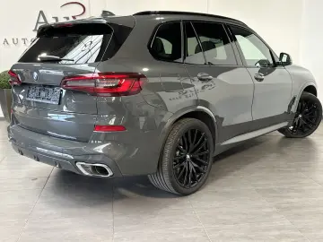 BMW X5 xDrive40d M-Sport NAV LASER PANO AHK H&K 22ZO