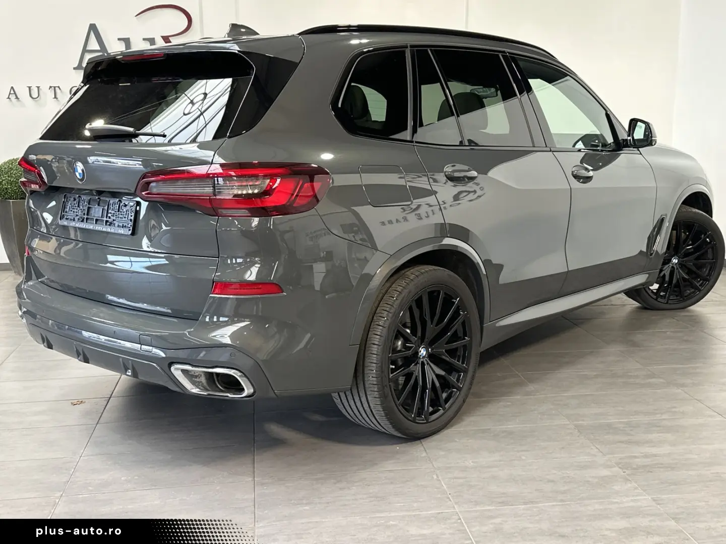 BMW X5 xDrive40d M-Sport NAV LASER PANO AHK H&K 22ZO