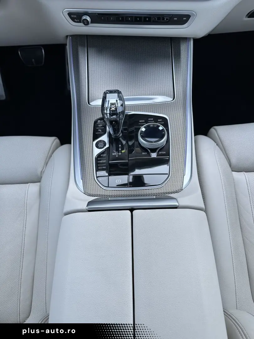 BMW X5 xDrive40d M-Sport NAV LASER PANO AHK H&K 22ZO