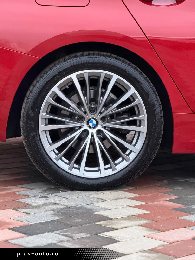 BMW Seria 3 320d Aut. xDrive Luxury Line