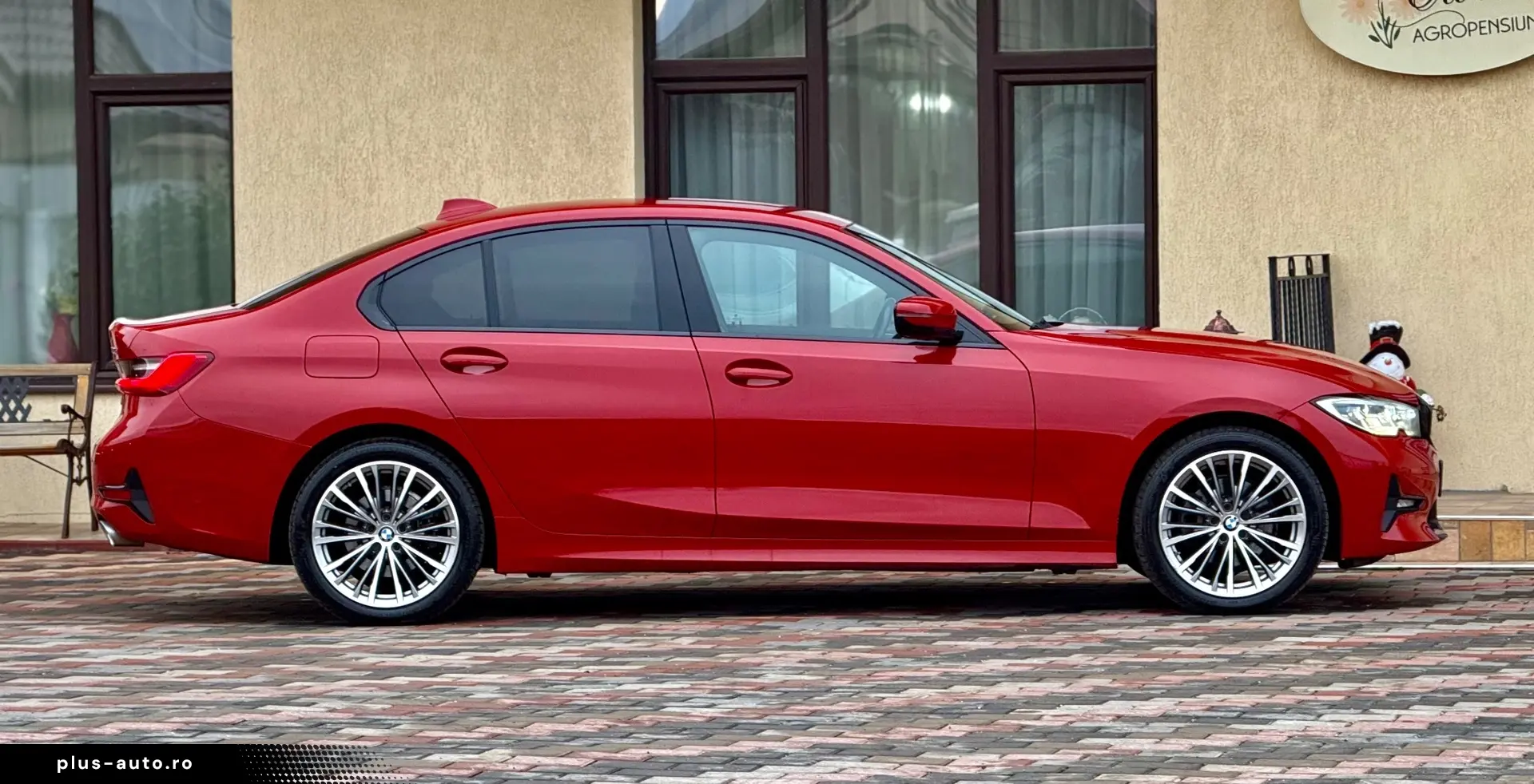 BMW Seria 3 320d Aut. xDrive Luxury Line