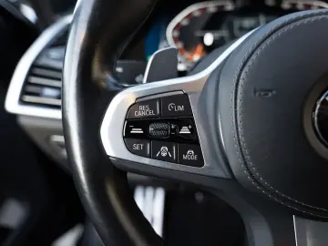 BMW X5 xDrive 40d M-Sport PANO AHK HUD 360  LASER