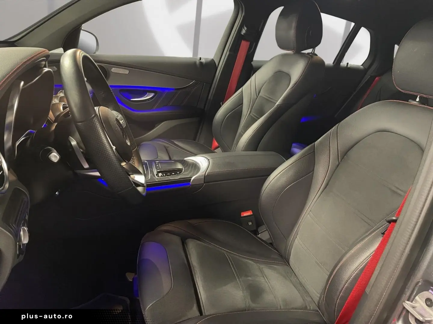 MERCEDES-BENZ GLC 200 4MATIC Coupe AMG Night AHK Distronic