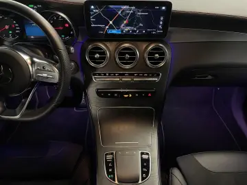 MERCEDES-BENZ GLC 200 4MATIC Coupe AMG Night AHK Distronic