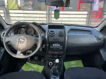 DACIA DUSTER 2014 4X4
