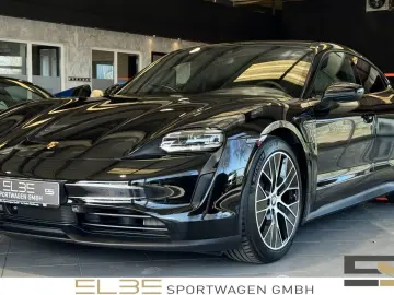 PORSCHE Taycan INNODRIVE BOSE PANO 20ZOLL LUFTFEDERUNG