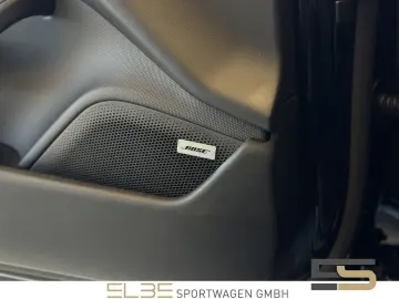 PORSCHE Taycan INNODRIVE BOSE PANO 20ZOLL LUFTFEDERUNG