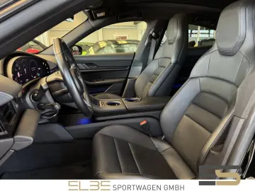 PORSCHE Taycan INNODRIVE BOSE PANO 20ZOLL LUFTFEDERUNG